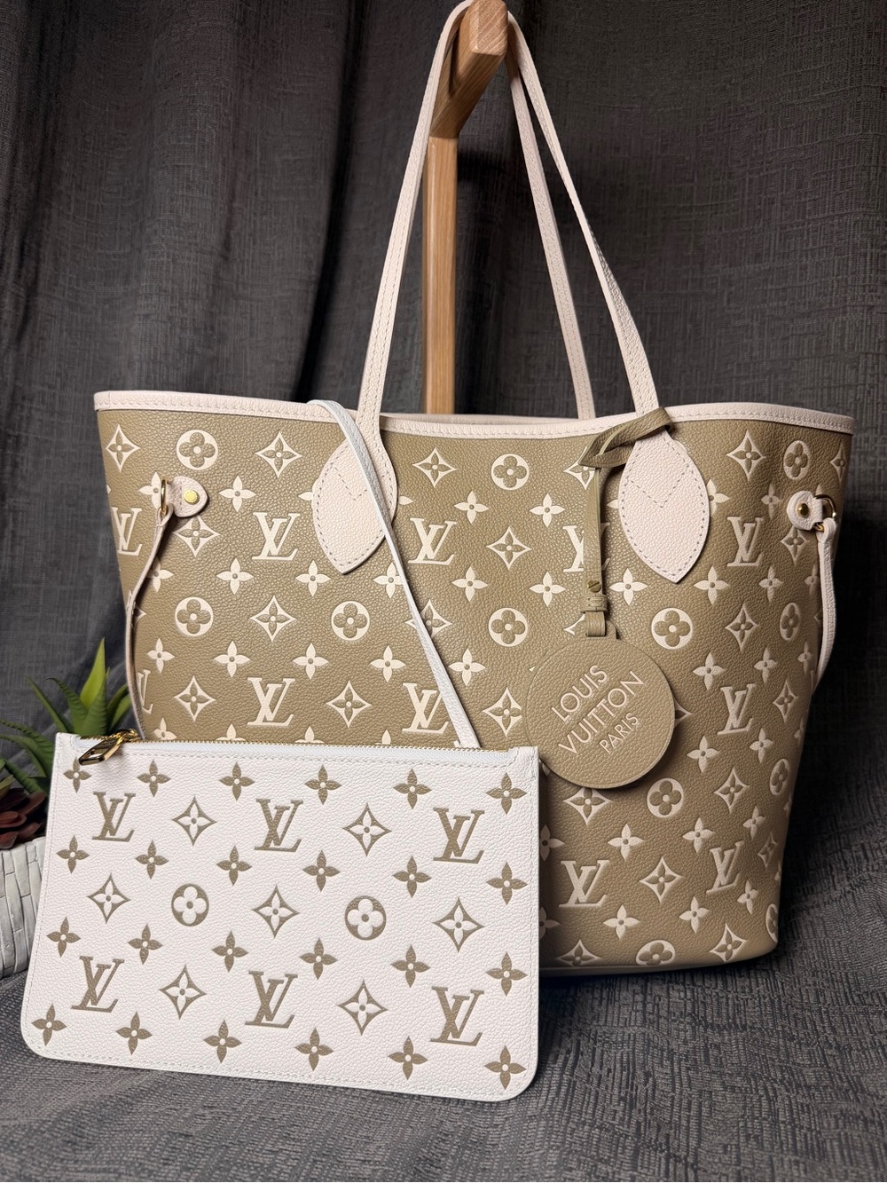 Louis Vuitton Limited Edition Spring in The City Neverfull NWOT and COA